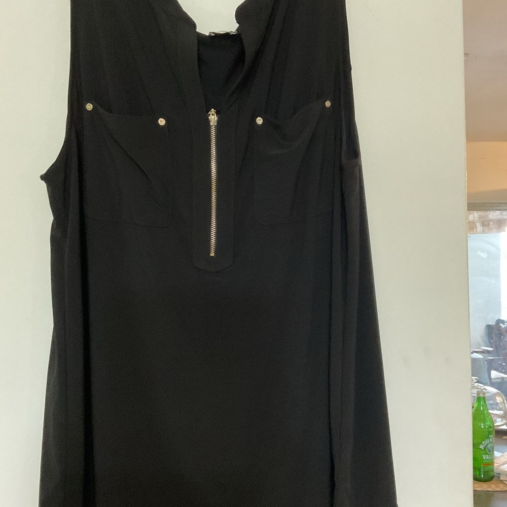 Women's Black Sleeveless Zip-Front Top